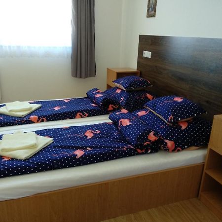 Acopark Vendeghaz Hotel Дебрецен Екстериор снимка