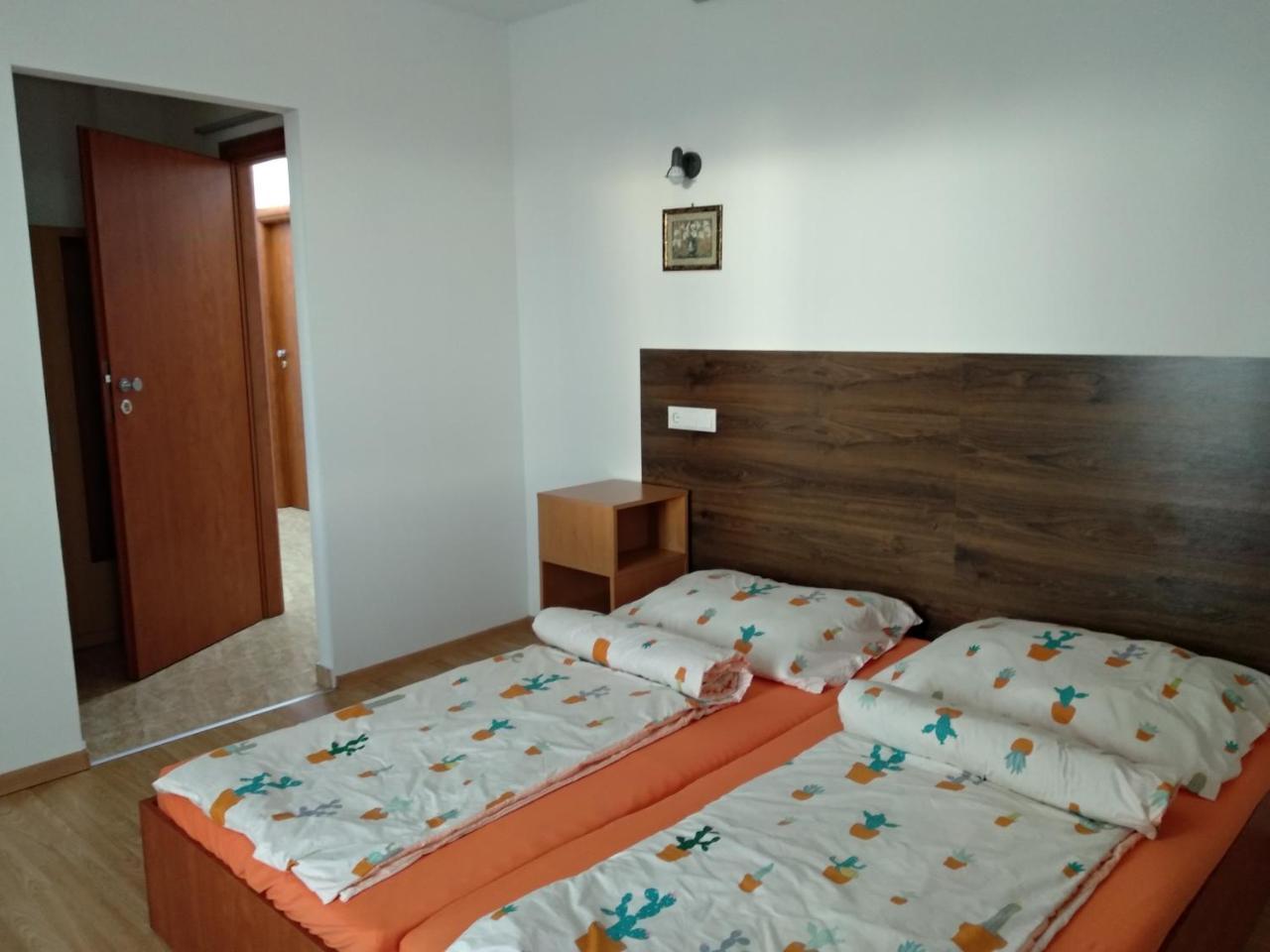 Acopark Vendeghaz Hotel Дебрецен Екстериор снимка